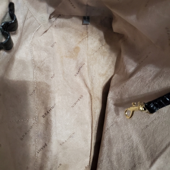 Large Brahmin Purse Measurements are 13 1/2x 4 1/2 height is 10 1/2 - Picture 8 of 8